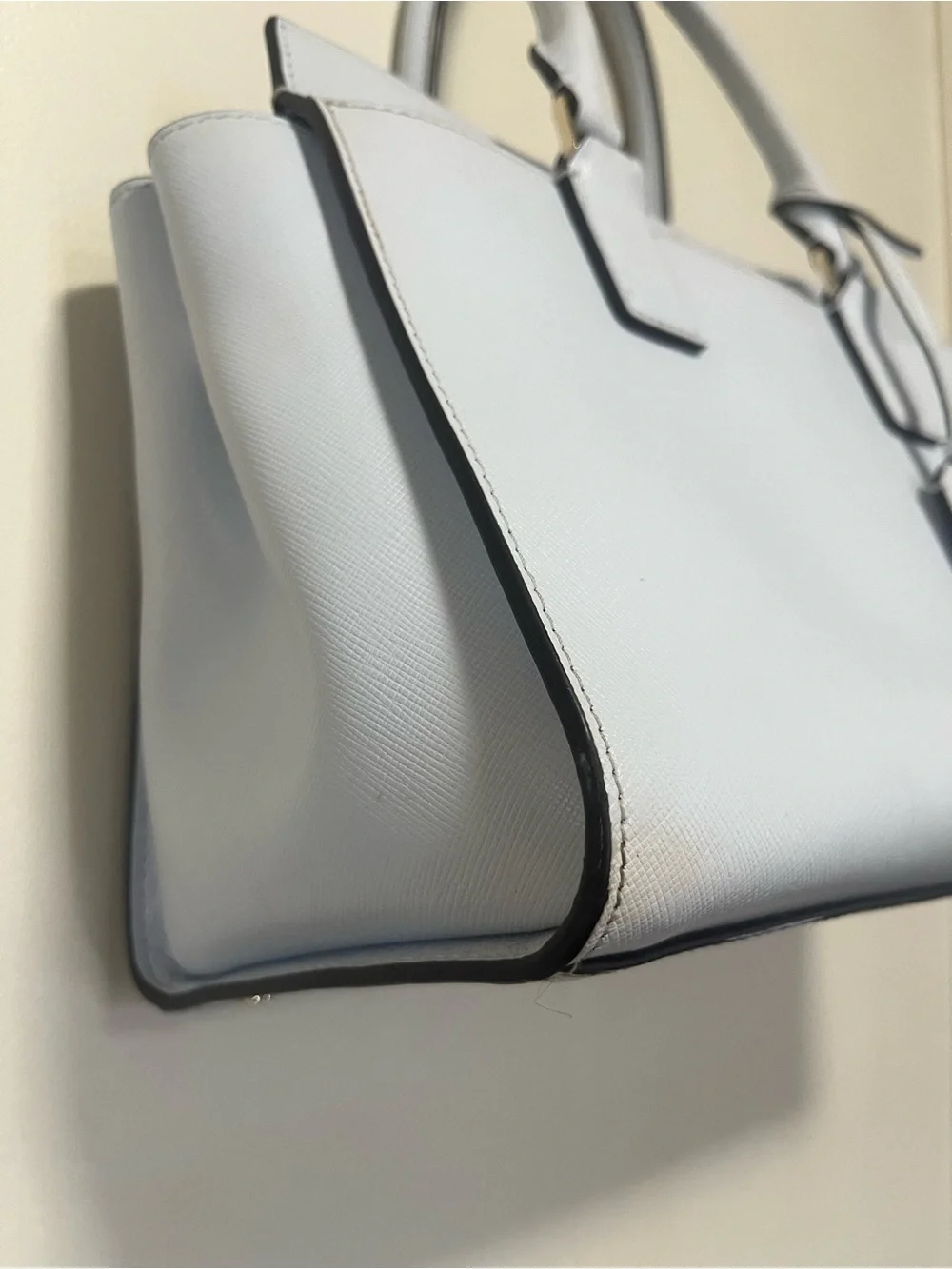 EUC Kate Spade Pale Lavender Saffiano Leather Structured Tote Bag